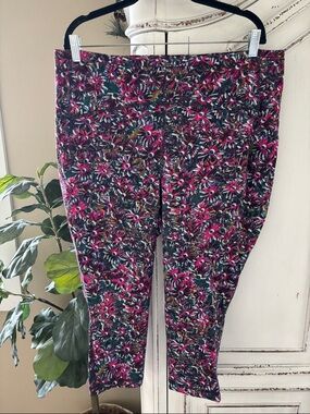 Lululemon Plus Size 18 Pink / Purple Multicolor Floral Cropped Leggings Pockets